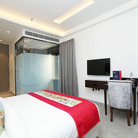 Oyo 11071 Hotel Tisya Delhi  Buitenkant foto