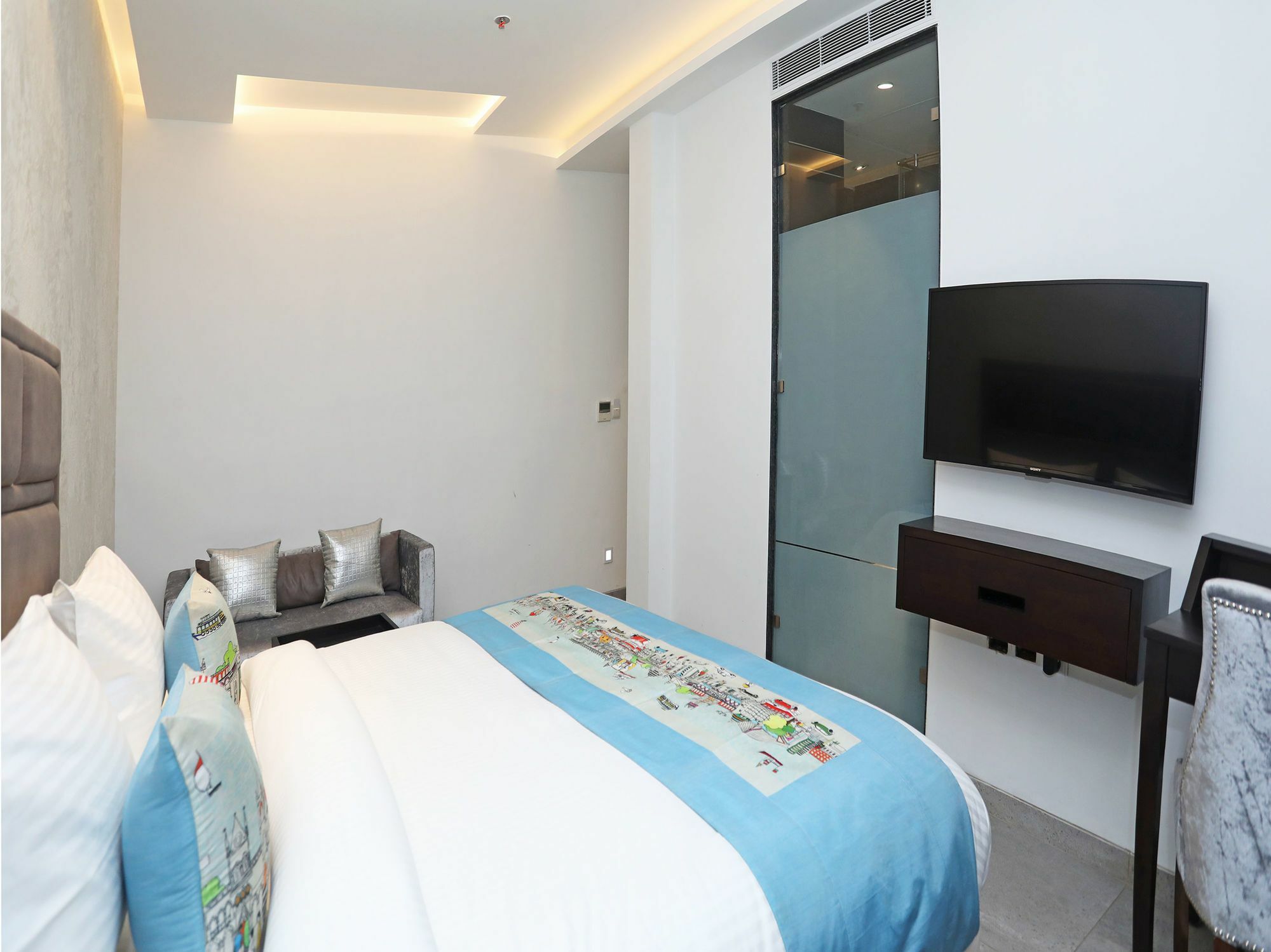 Oyo 11071 Hotel Tisya Delhi  Buitenkant foto